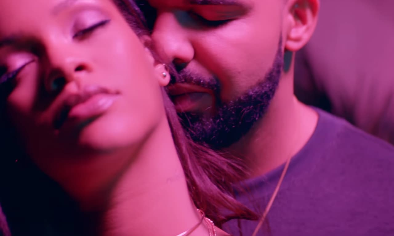 A lo largo del video se observan en escenas candentes,