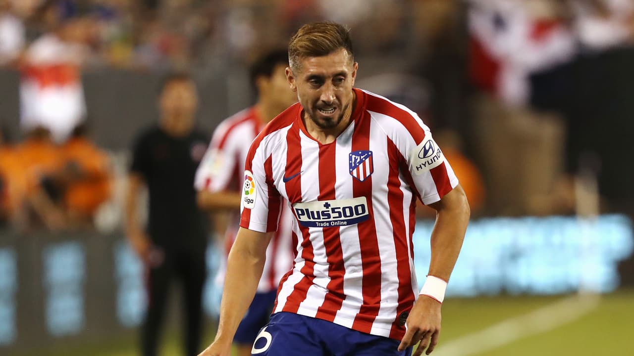 Héctor Herrera, suplente en debut del Atlético de Madrid