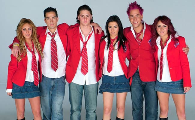 En 2004 los actores Maite Perroni, Alfonso Herrera, Christian Chávez, Anahí, Dulce María y Christopher Uckermann protagonizaron 'Rebelde', una de las telenovelas juveniles más exitosas en la historia del género.