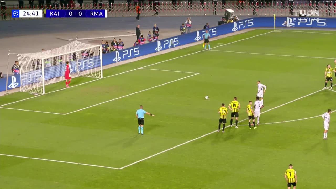 ¡GOL!  anota para Real Madrid. Kylian Mbappé