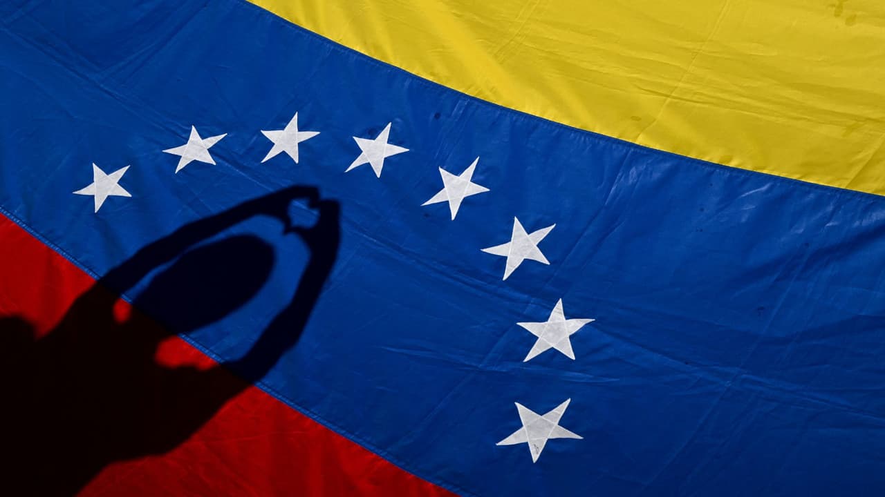 "Mi vida corre peligro": temor entre venezolanos con TPS a pocas horas de quedarse sin protección