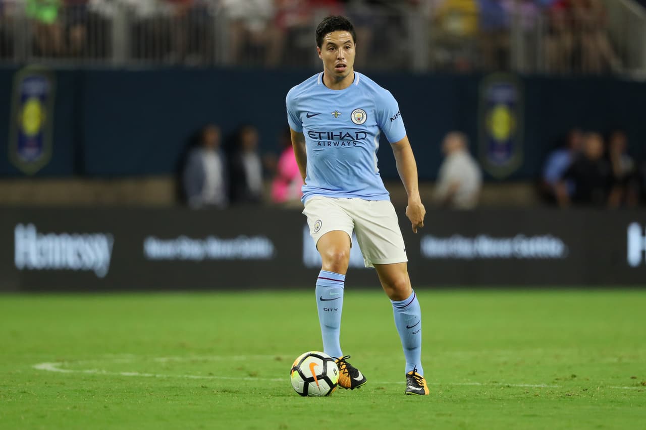 Tras su préstamo con Sevilla, Samir Nasri volvió al Manchester City pero su regreso sería fugaz. El Niza, que ya contrató a Wesley Sneijder, buscaría contratarlo.