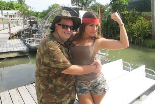 Al estilo de "Cocodrilo Dundee", Raúl se llevó a Caipiriña a una granja de caimanes, donde no la dejó sola ni un segundo.