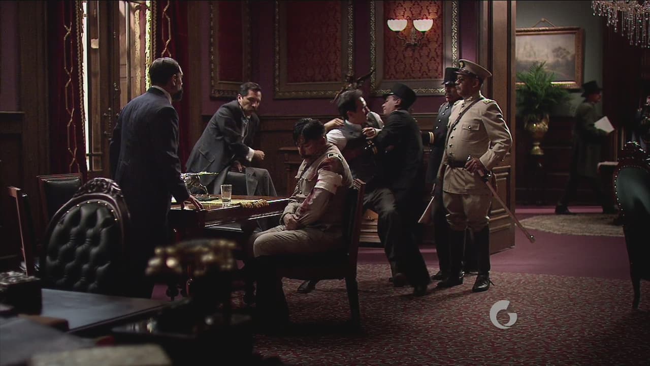 Ocho días después del ataque, Gustavo le dice a Madero que Huerta ha estado en pláticas con Díaz, que es un traidor.