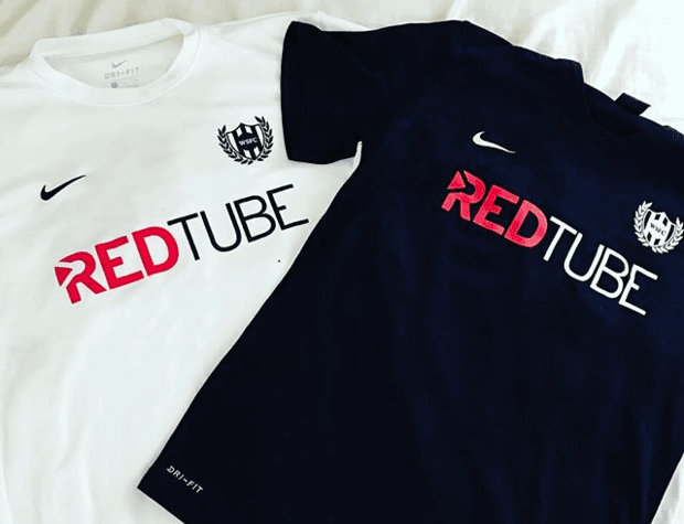 Washington Square F.C. (Estados Unidos) - RedTube - El portal para adultos se hizo con un lugar en este equipo de fútbol aficionado en Massachusetts.