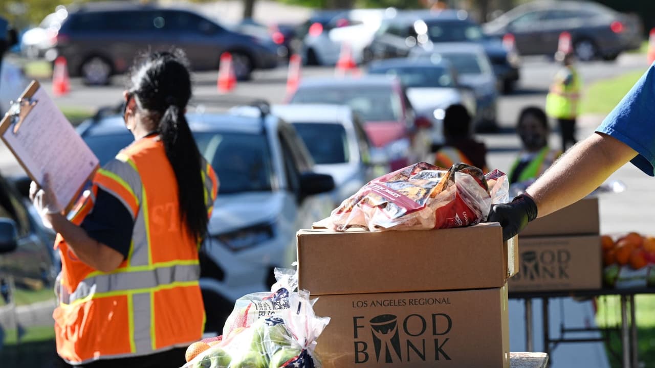 Crece la necesidad y los Bancos de Alimentos de California piden que se destinen más recursos