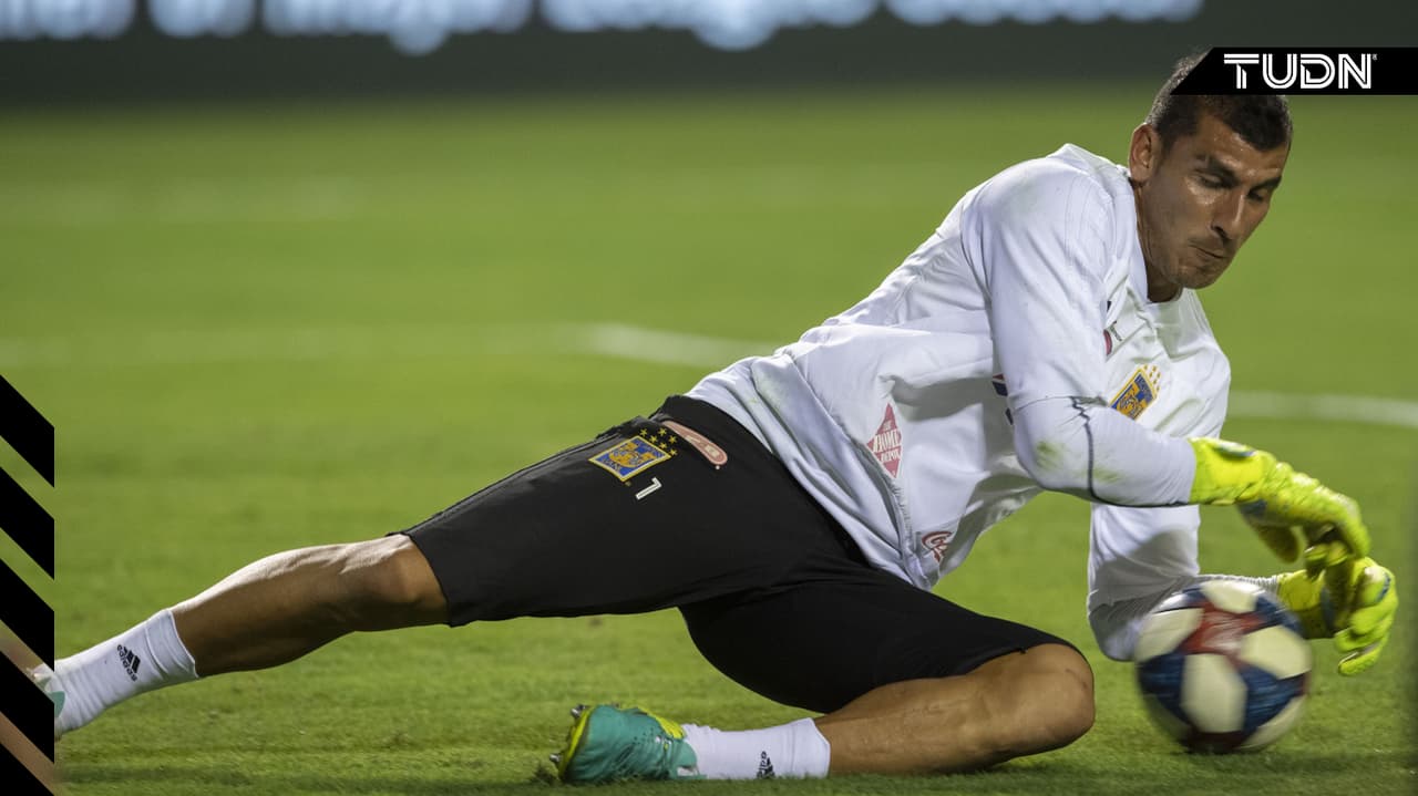 Nahuel Guzmán se defiende y argumenta entrada a Édgar Méndez