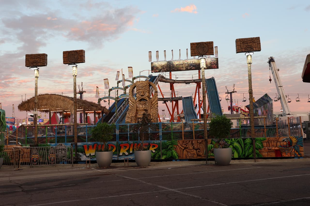 En Coliseum Concert Series se presentarán Walker Hayes (13 de octubre), BECKY G (14 de octubre), NE-YO (20 de octubre), Brothers Osborne (21 de octubre) Violent Femmes (27 de octubre) y Carly Pearce (28 de octubre).