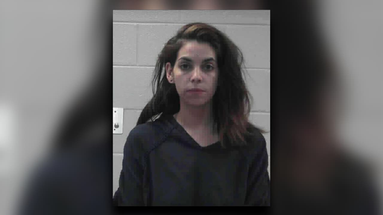 Megan Colone alías Grace Beda,
<a href="https://www.univision.com/local/atlanta-wuvg/rossana-delgado-arrestados-asesinato-taxista-atlanta">fue arrestada a medidados de mayo en Matamoros, México. Fue extraditada a Georgia para enfrentar el juicio por el asesinato de Rossana Delgado. </a>