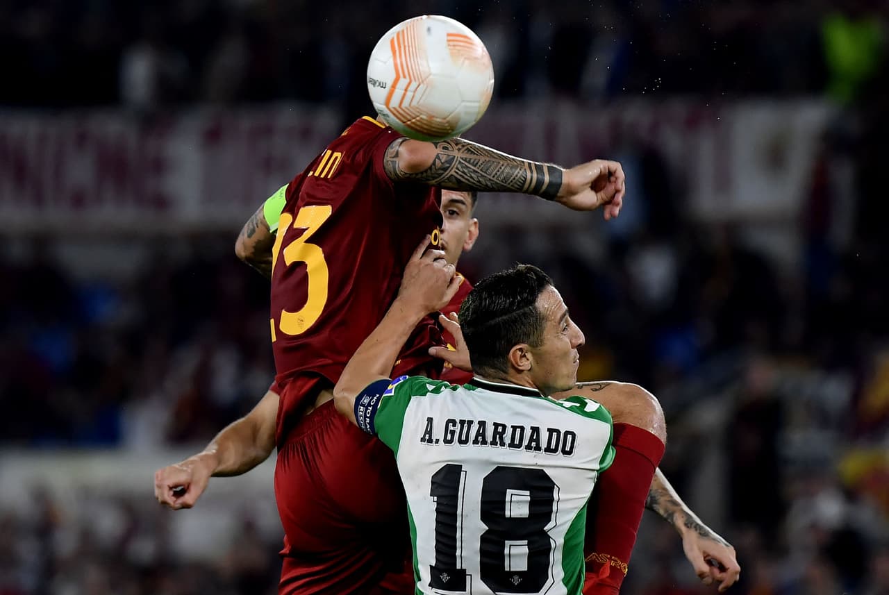 Con una tremenda remontada el Betis le propinó su segunda derrota en la Europa League a la Roma.