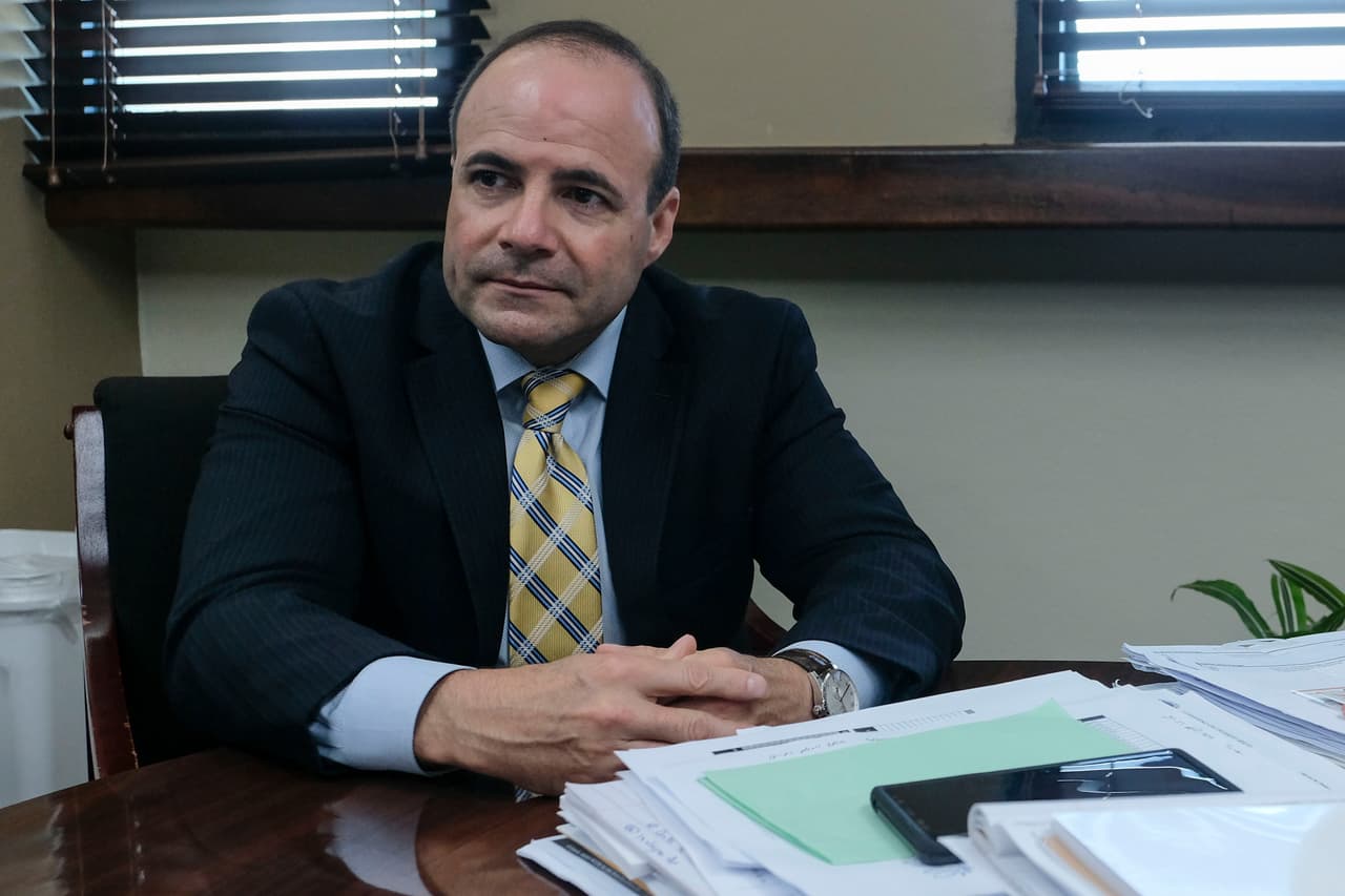 La gobernadora Wanda Vázquez
<a href="https://www.univision.com/local/puerto-rico-wlii/gobernadora-nombra-a-elmer-roman-como-secretario-de-estado">designó a Elmer Román como el nuevo secretario del Departamento de Estado</a>. Román se desempeñaba como secretario del Departamento de Seguridad Pública.