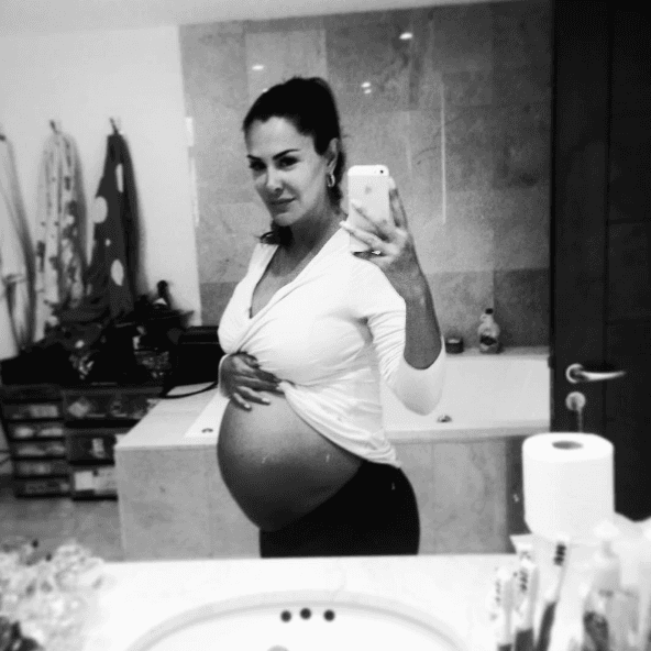 Ninel Conde es otra de las que se contempla en esta lista, ya que mientras estuvo embarazada nunca se quedó quieta.