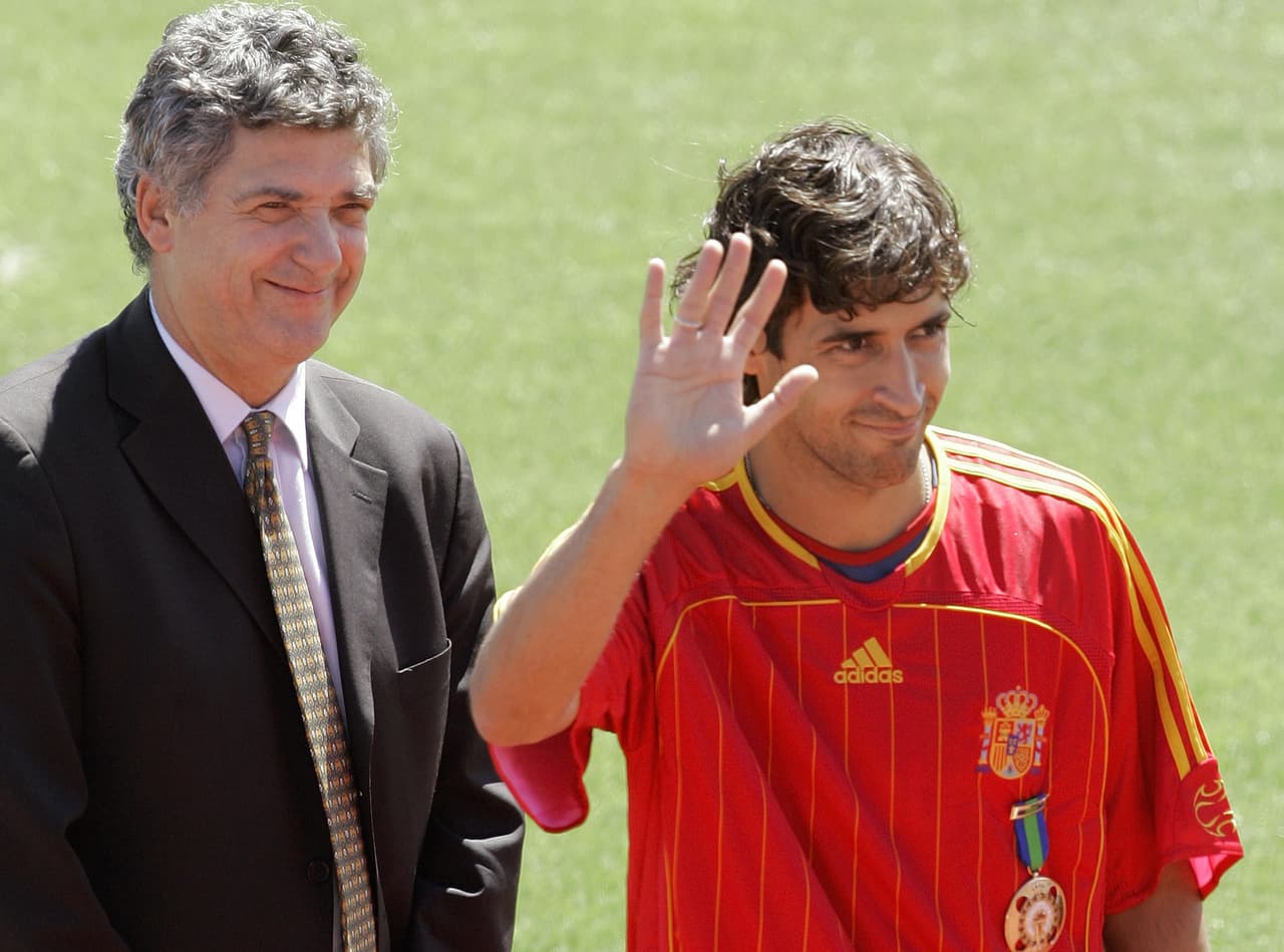 También ha sido habitual, sin embargo, el apoyo del fútbol ya que, año a año, la asamblea siempre ha mostrado su confianza en él.