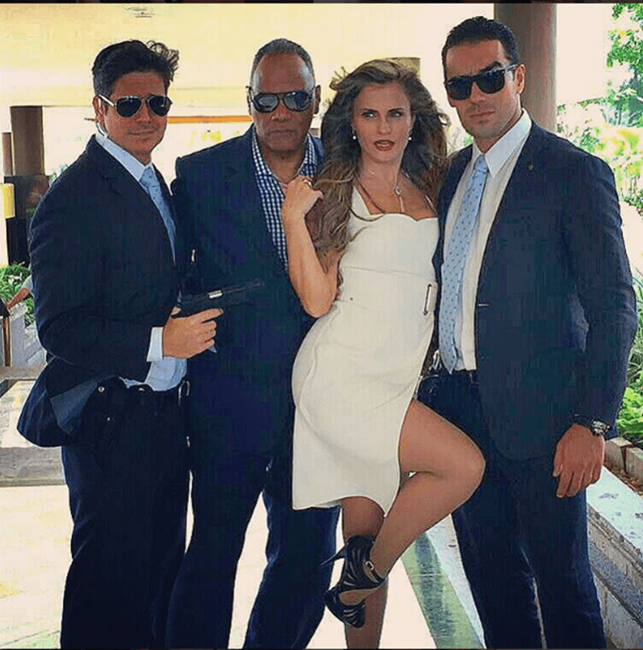 Aura Cristina seguramente es una mujer muy envidiada, ¡está rodeada de puro mango!