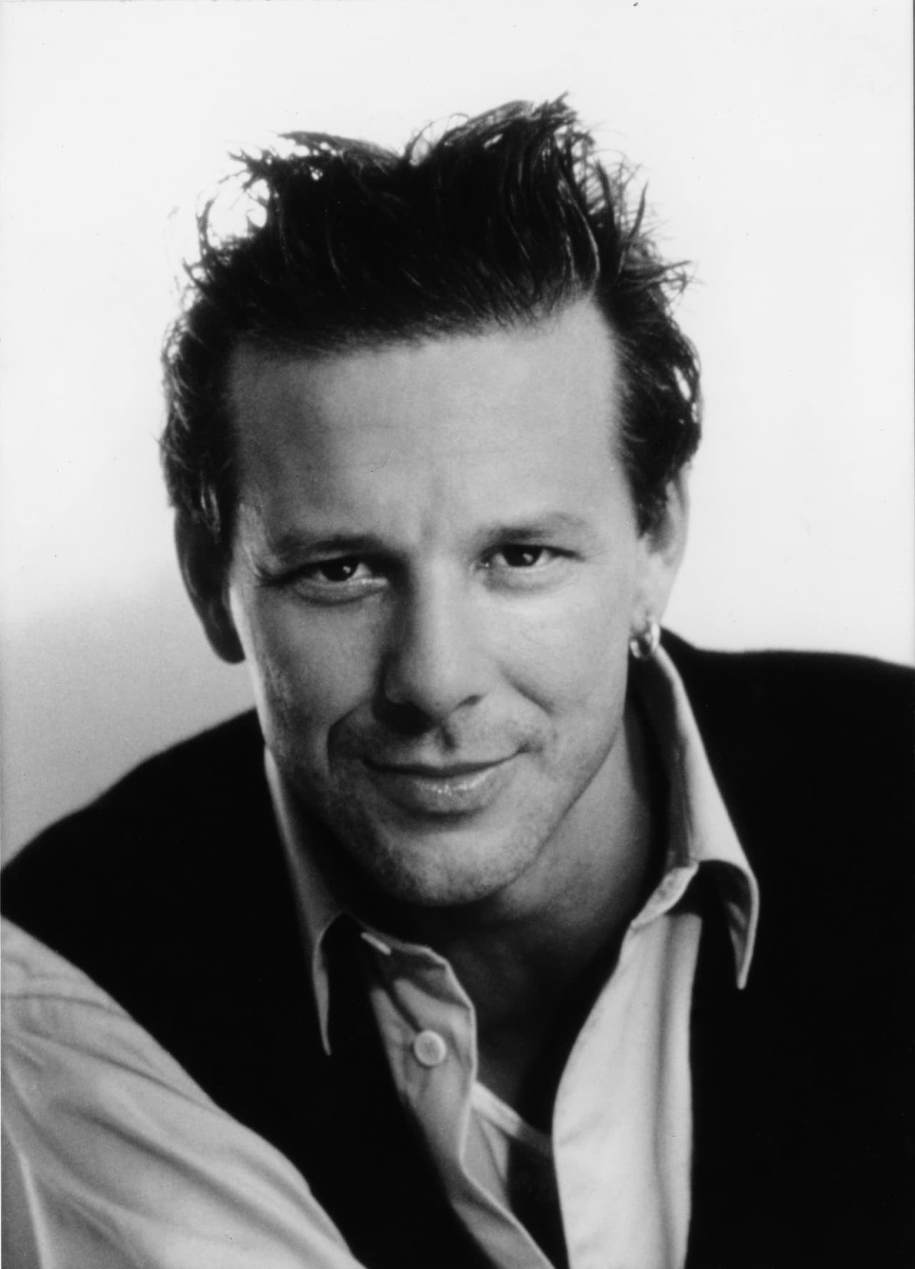 El rostro que lucía en aquellos años le otorgó ser reconocido como uno de los íconos masculinos de Hollywood.