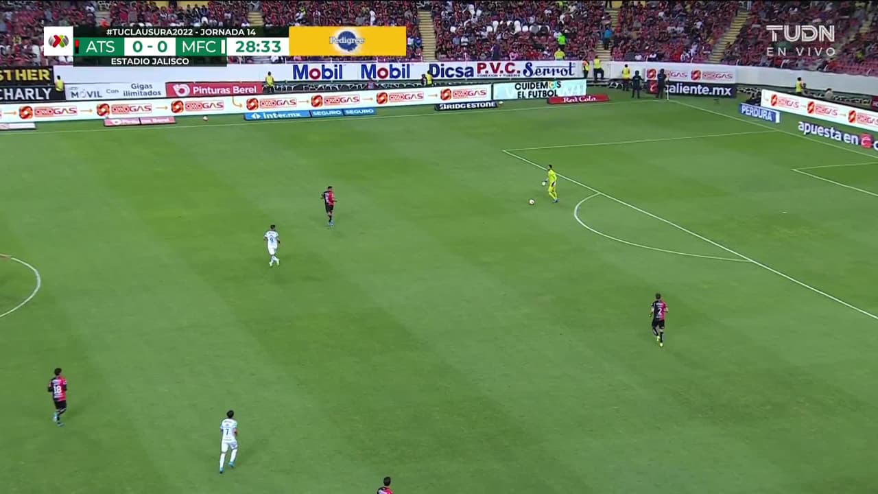 ¡TIRO ATAJADO! disparo por Jeremy Márquez.