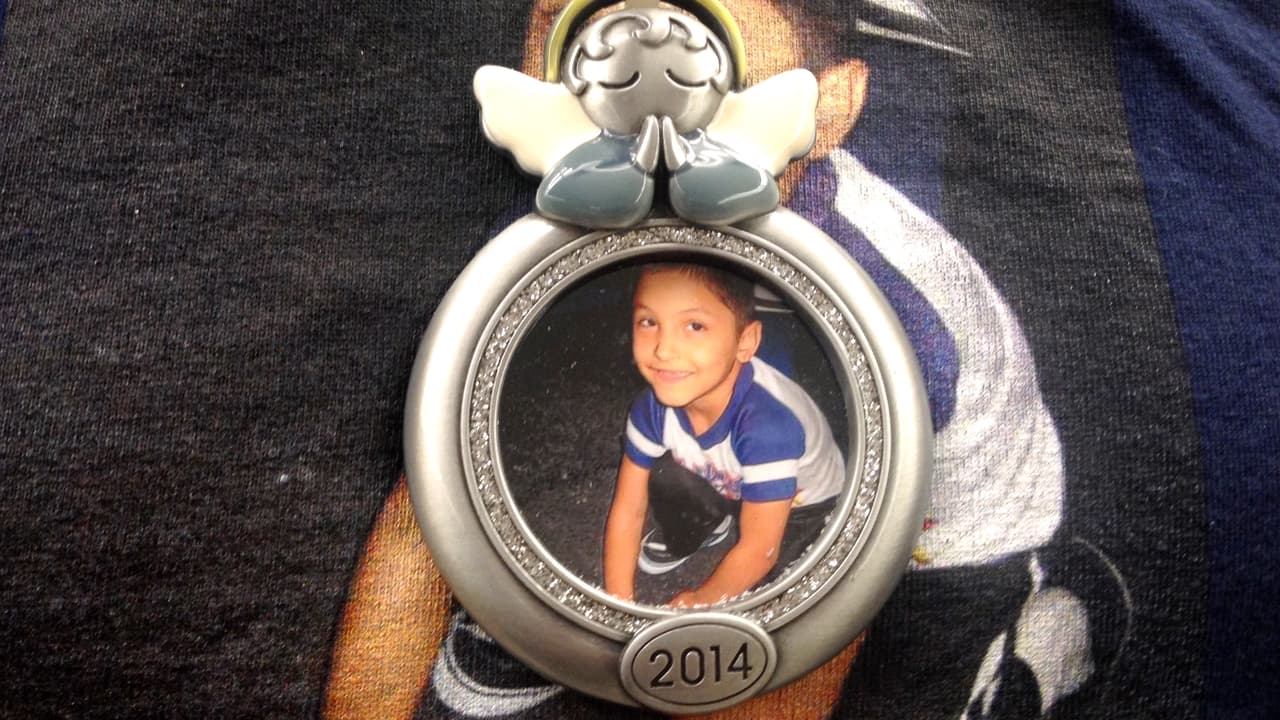 Luego de leer la sentencia, el juez George Lomeli calificó el crimen como "horrendo, inhumano y peor que el demonio". "Espero que piense sobre el dolor que causó a este niño y que te torture", añadió. La fiscal de distrito del condado de Los Ángeles, Jackie Lacey, aseguró que "este caso demostró cómo el mal no solamente puede infligir un daño duradero a quienes amaron a Gabriel, sino también a nuestra sociedad".