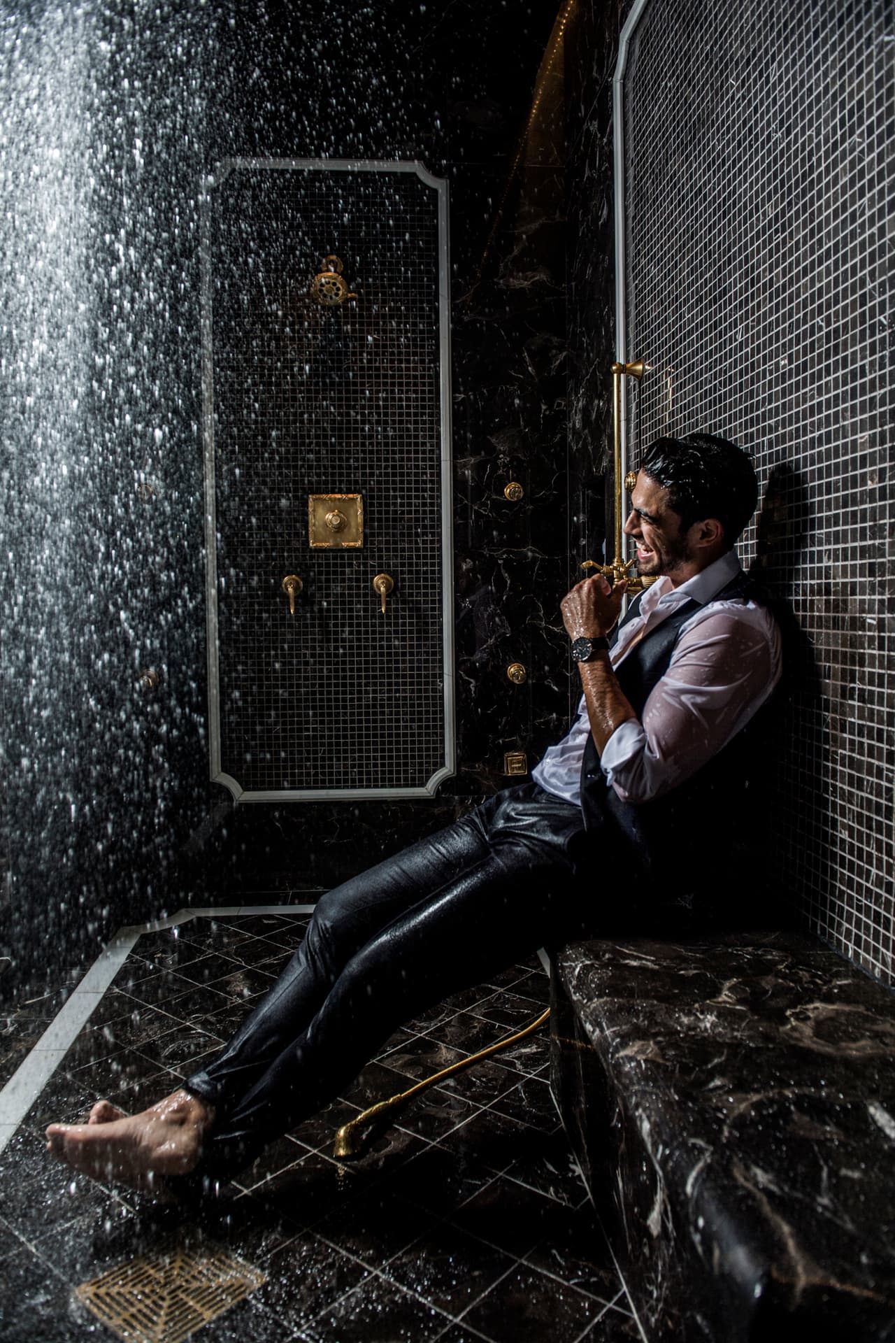 Roberto Hernández. Co presentador. Nuestra Belleza Latina. Sesión fotográfica jueces y conductores en Las Vegas.