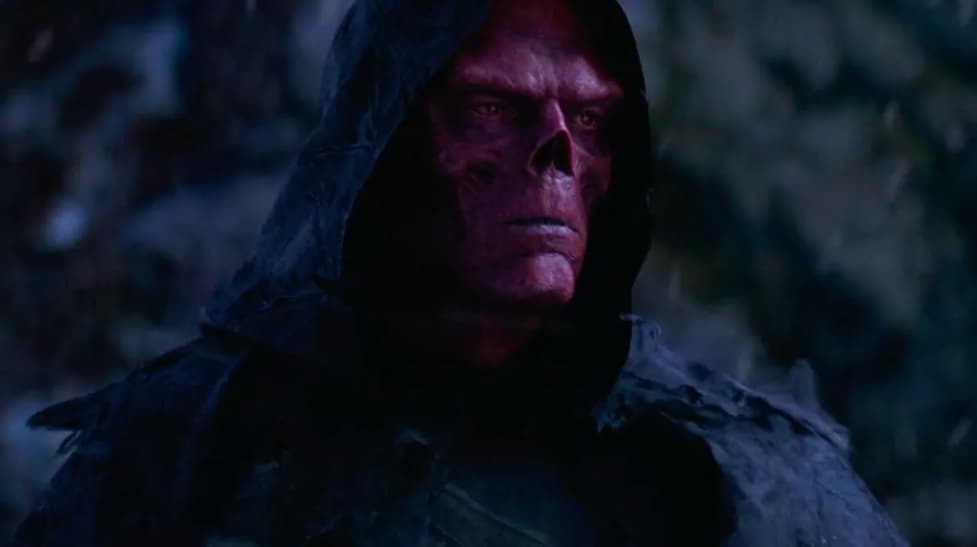 <b>Red Skull</b>
<br>El archienemigo del Capitán América tiene rastros de que alguna vez fue un humano y el hueco que tiene donde debería estar la nariz es la prueba de su transformación y de que dejó atrás su humanidad.