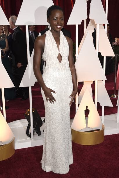 El hermoso atuendo fue diseñado por Calvin Klein.