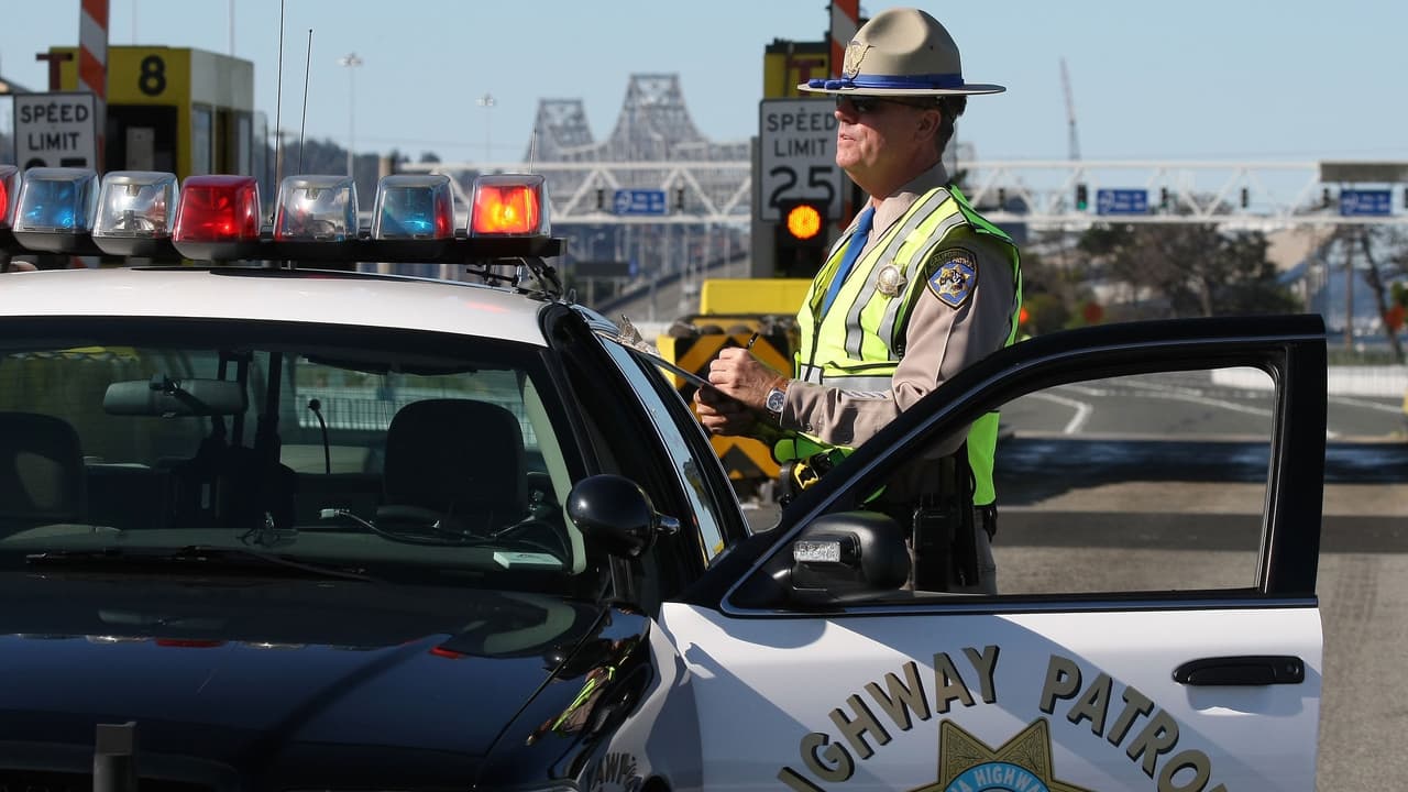 Policía de Bakersfield y Patrulla de Caminos de California emiten 150 citaciones en un día