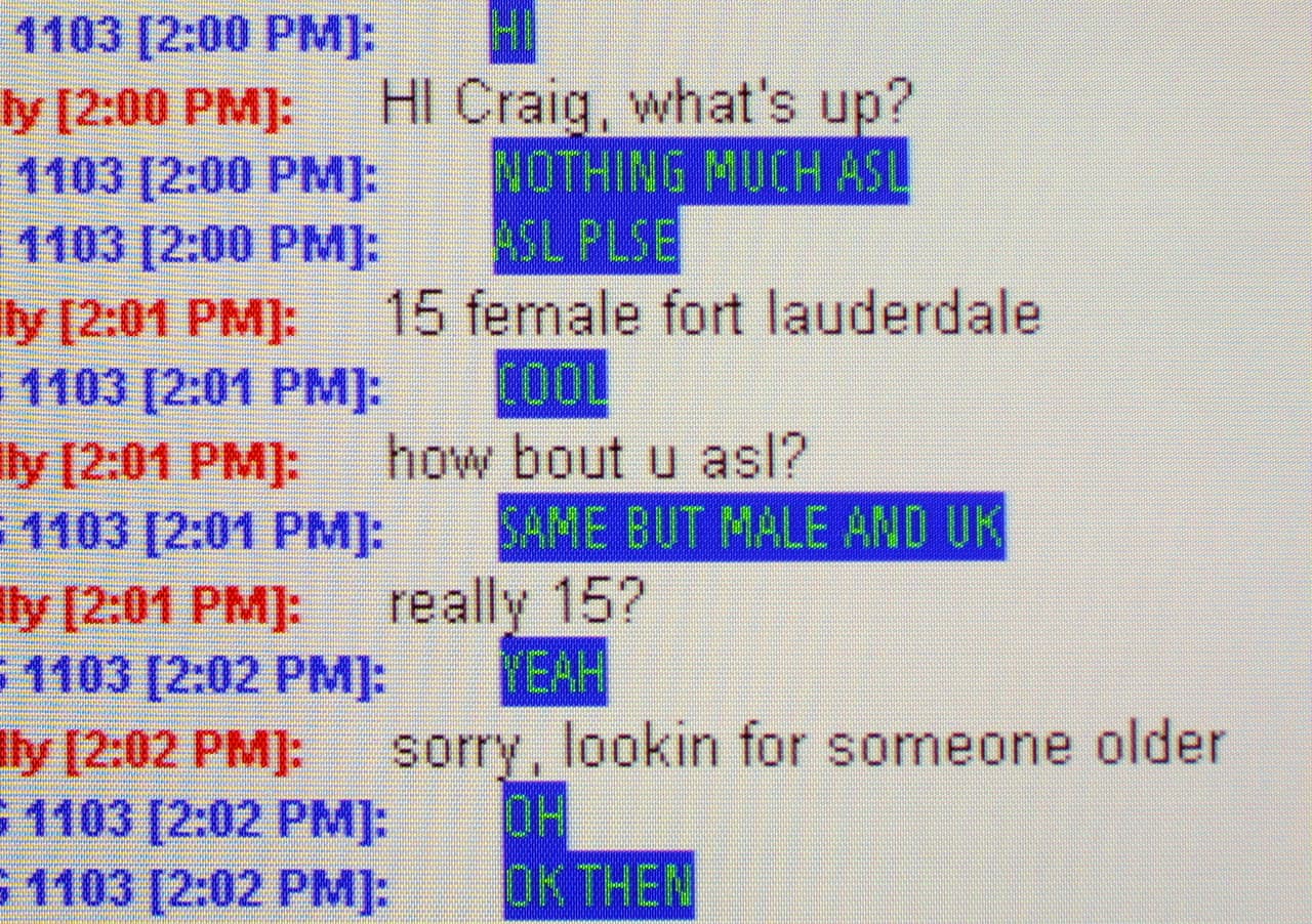 Una conversación de un agente encubierto en la que le ofrecían servicios sexuales con menores.