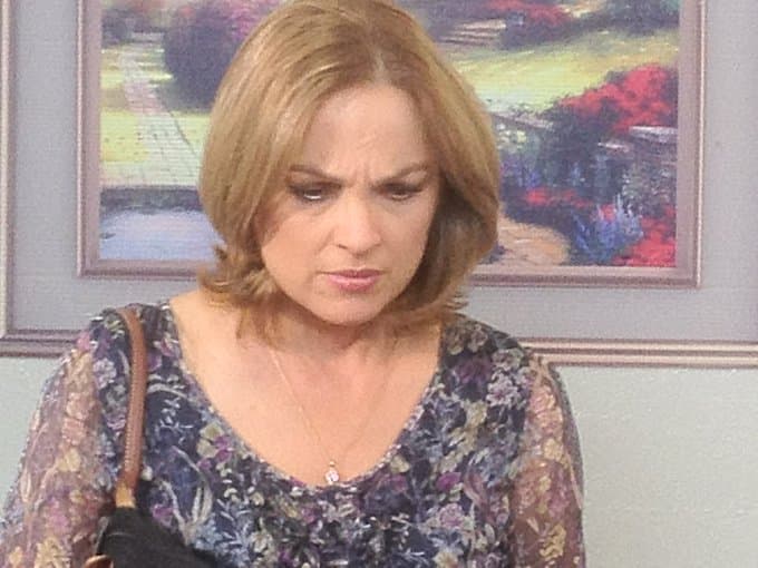 Esta decisión fue fácil para ella, porque tenía claros sus objetivos y el estrellato no figuraba como una de sus mayores metas. Ahora funge como guionista amateur, así que está preparando la historia de una serie.