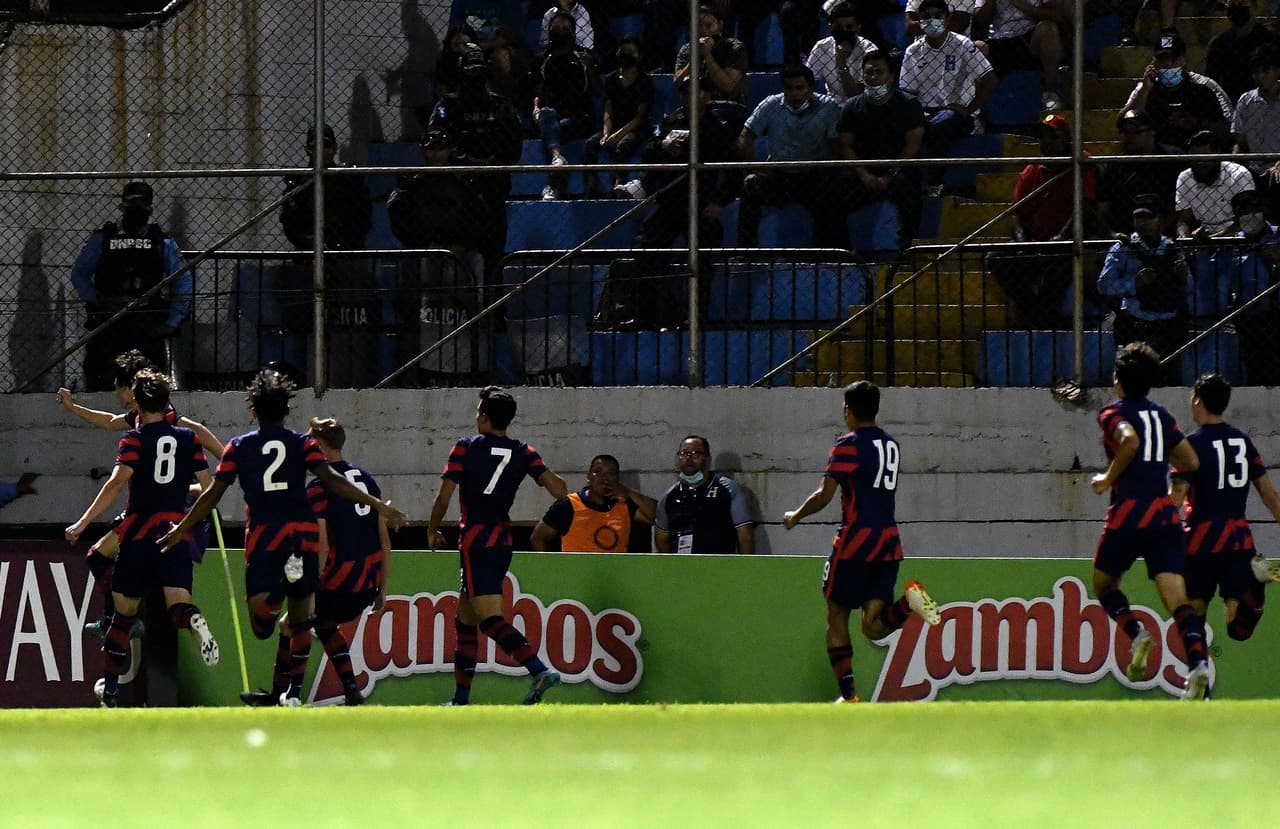 La selección de los Estados Unidos derrotó a Honduras en la Semifinal del Premundial Concacaf Sub-20 para ganar su pase a los Juegos Olímpicos París 2024 y avanzar a la Final del torneo, donde enfrentará a República Dominicana.
