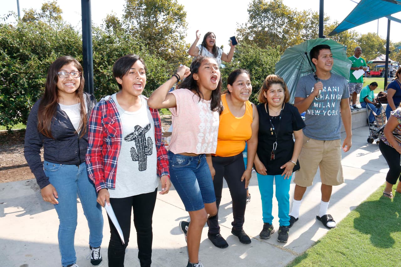 Los aficionados alentaron a sus equipos favoritos.