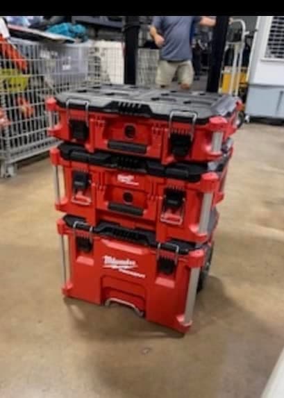 Generadores de electricidad, compresores, motosierras, así como equipo de pintura son parte de algunas herramientas que estarán ofertándose.