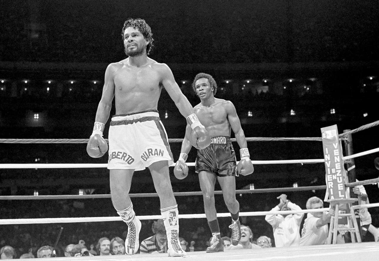 El momento en el que Roberto Durán le da la espalda a Ray Leonard, tras lo cual dijo ‘no más’ y así se escribió el capítulo en la historia del boxeo.