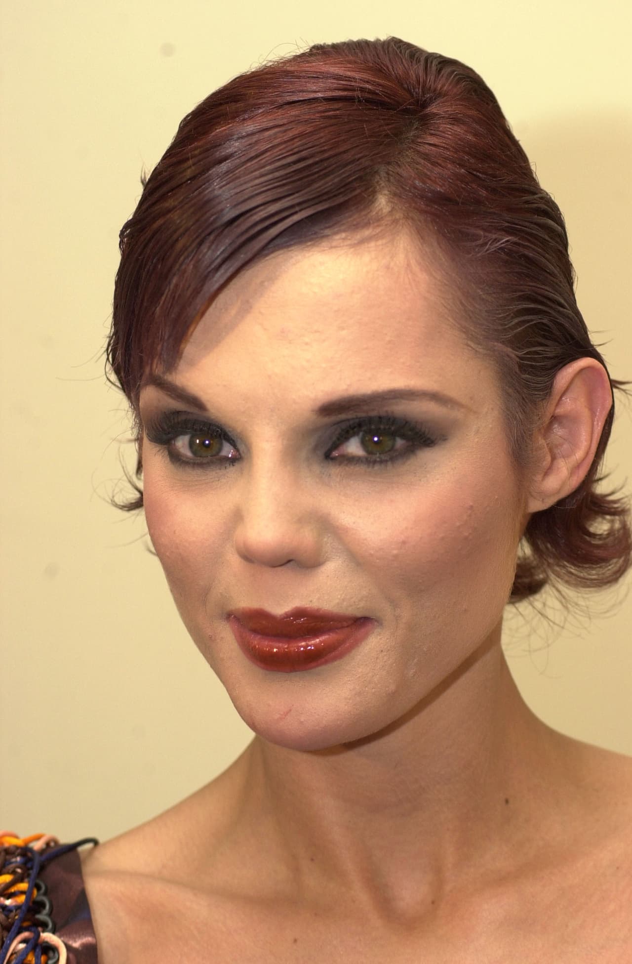 La cocaína provocó daños severos en su tabique natal, lo que la obligó tiempo después a tener que someterse a varías cirugías.