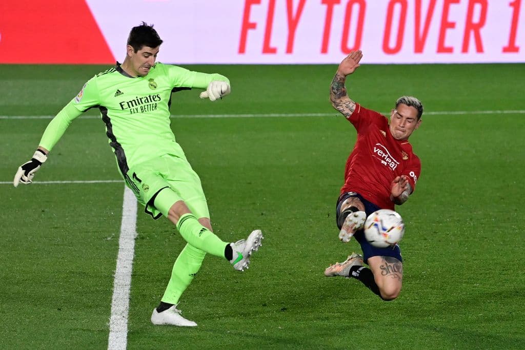 Eder Militao y Casemiro se ponen la capa de heroes y resuelven el partido en la recta final del partido.