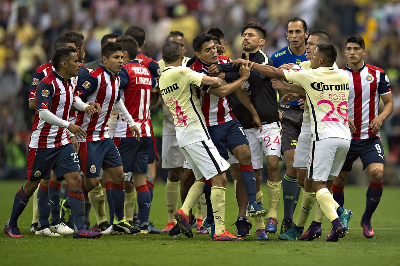 Chivas y América tendrán en total cuatro duelos oficiales este semestre.