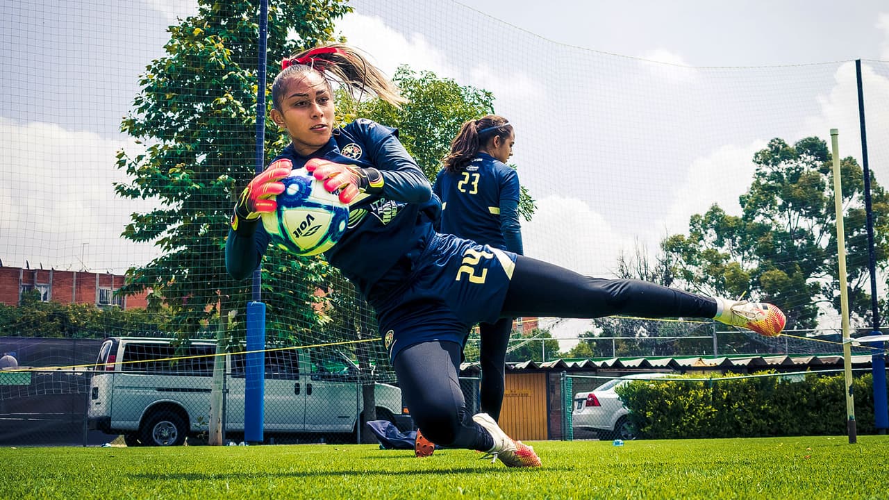 Jaidy Gutiérrez, fuera del juego ante Mazatlán tras pleito con Natalia Acuña