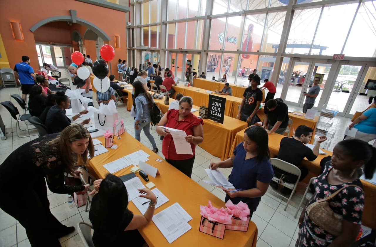 ¿Cómo puedo obtener una beca si perdí el trabajo o la escuela durante la pandemia en California? Te explicamos