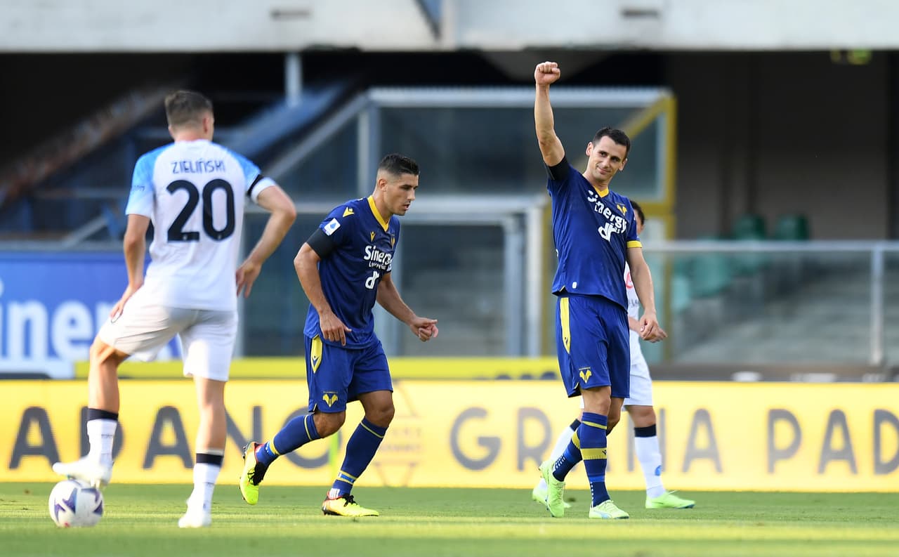Kevin Lasagna puso adelante a su equipo al 29'.