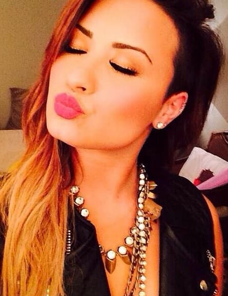 Sus fanáticos admiran su fortaleza.