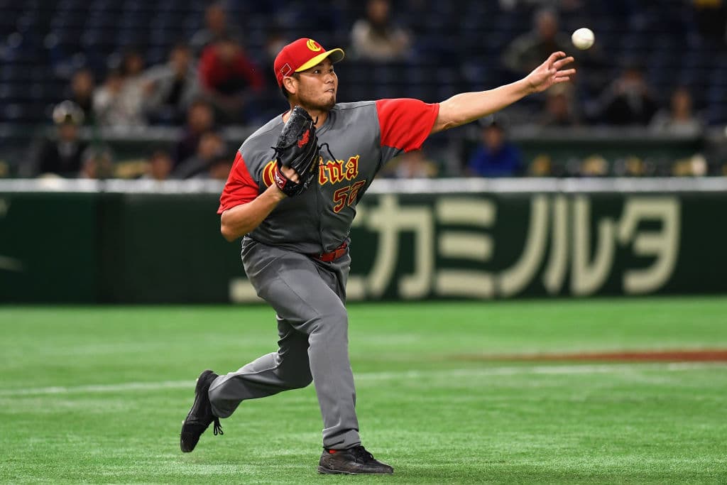 El pitcher Bruce Chen en 2017 en Japón.