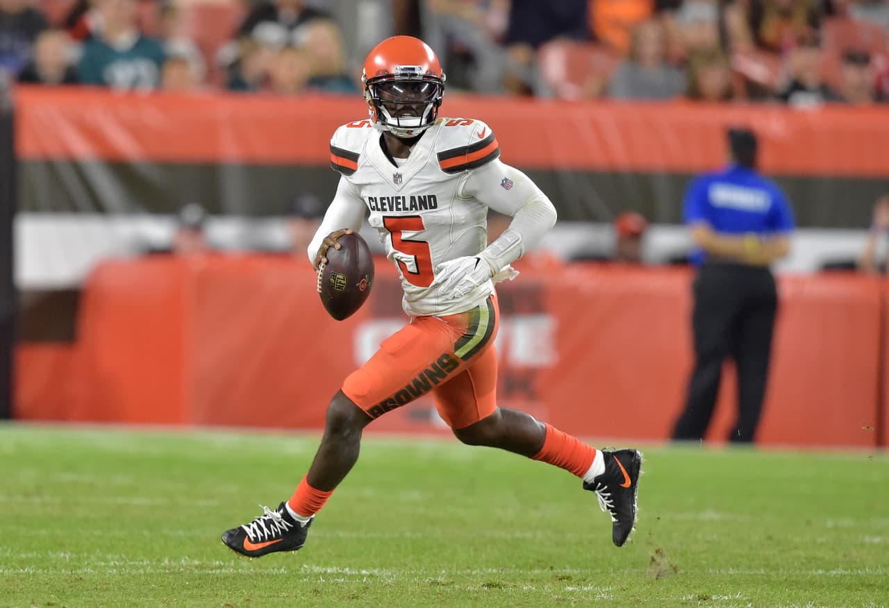 26) 
<b>Tyrod Taylor, Cleveland Browns</b>. Luego de acabar con la sequía de 17 años sin Playoffs para Buffalo, Taylor debe probar que no solo hace daño corriendo el balón sino con sus pases también.