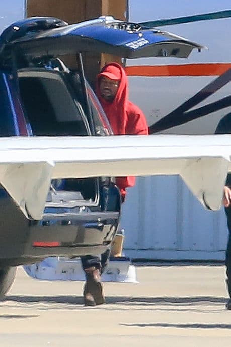 Esos 10 milloncitos de dólares mucha falta le hacen a Kanye.