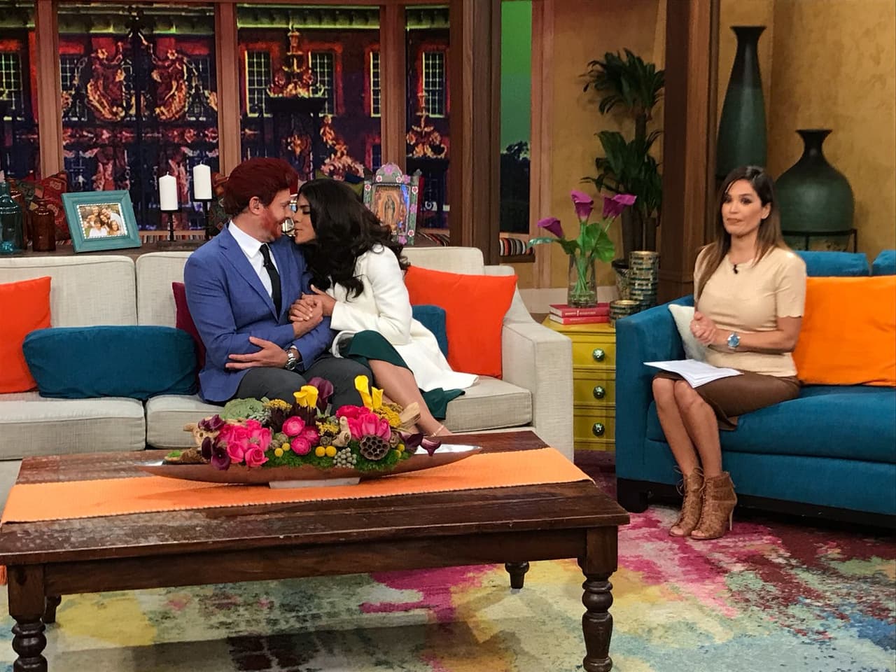 Meghan y Harry lucían muy enamorados. Ellos no dejaban de juntar sus narices en todo momento.