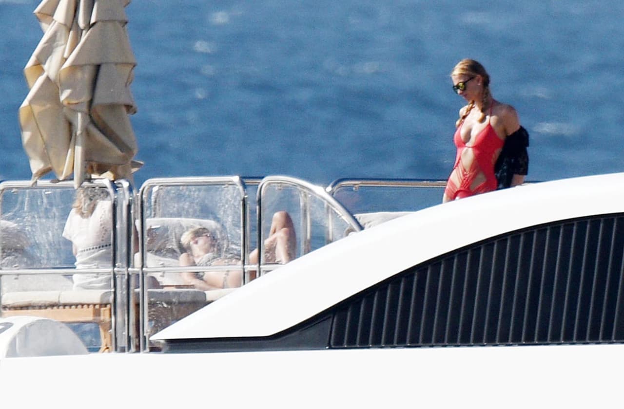 Ese abdomen sin duda esta muy bien trabajado.