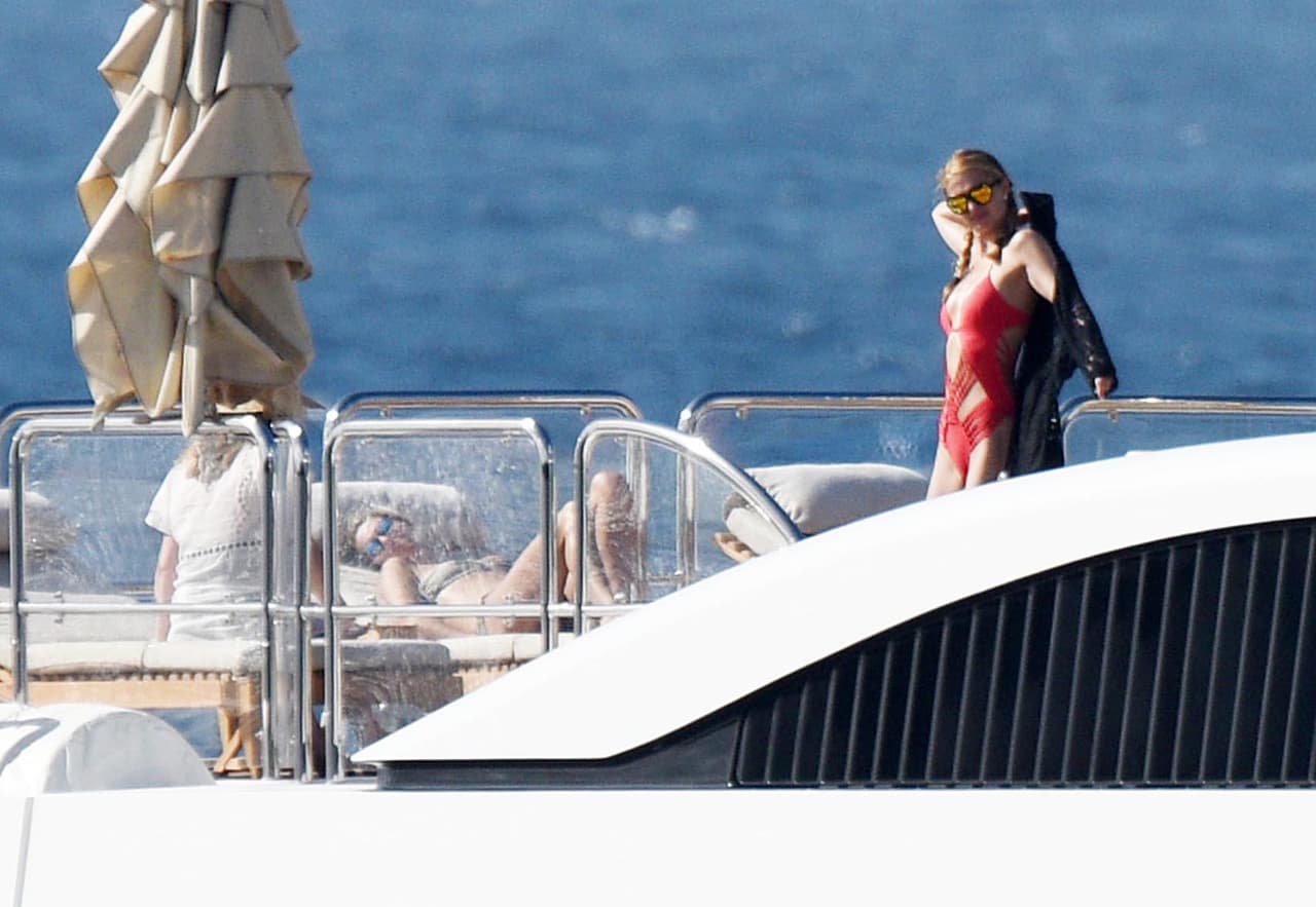 La celebrity se hizo unas trencitas en su cabello.