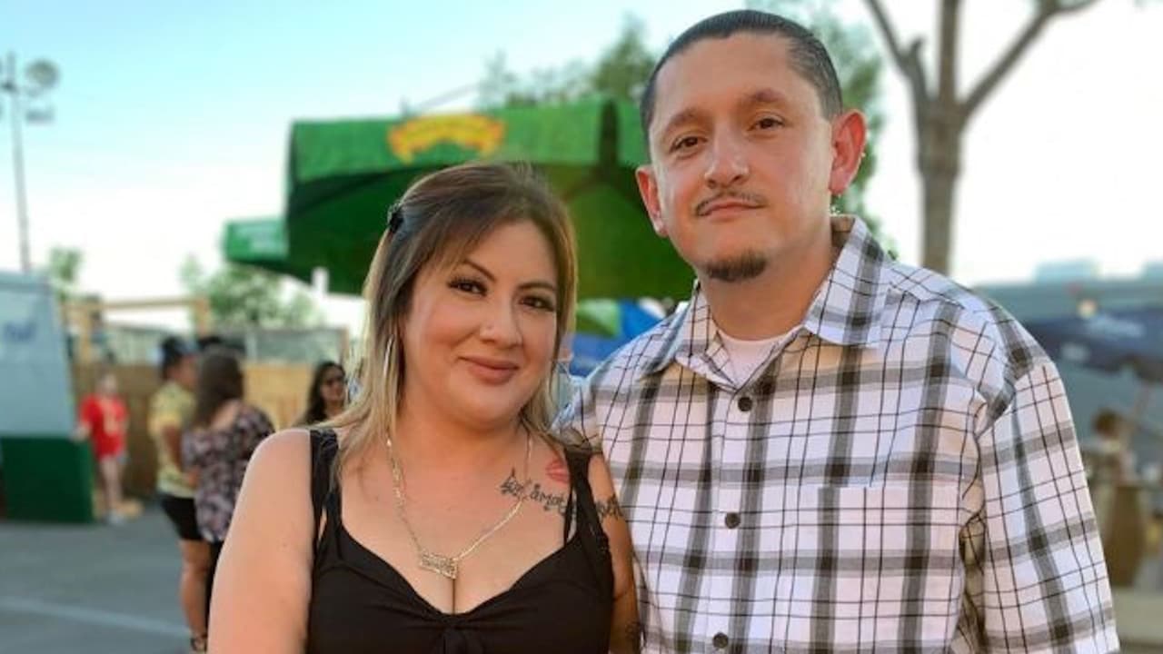 Una joven llamada 
<b>Janette Pantoja</b>, de 29 años, y su expareja
<b> Juan Almanza</b>, de 36, volvían en automóvil de un viaje de Reno, Nevada, a su hogar en Yuba City, en el condado de Sutter, la noche del pasado 6 de agosto.
<br>
<br>Avisaron a sus familiares que estaban a unos 30 minutos de llegar, alrededor de las 11:00 pm, pero no se supo más de ellos. 
<a href="https://www.univision.com/local/sacramento-kuvs/encuentran-cuerpos-janette-pantoja-juan-almanza-desaparecidos-nevada">11 días después </a>sus cuerpos fueron localizados junto a el vehículo en un terraplén de la autopista 20 en el condado de Nevada. Se desconocen las causas del accidente.