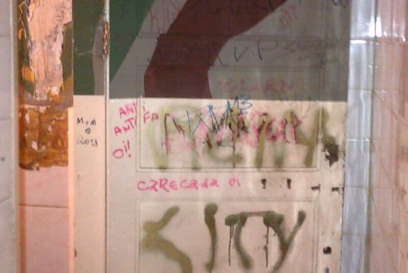 Pero eso sí, no esperes encontrar área VIP en el local.