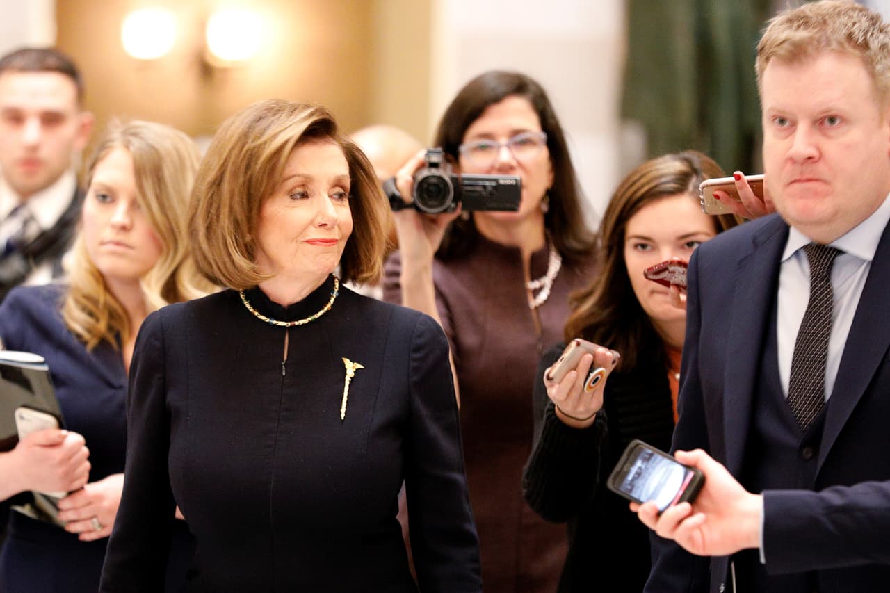 La presidenta de la Cámara Baja, Nancy Pelosi, en el Congreso antes de la votación histórica del 'impeachment' al presidente Donald Trump.