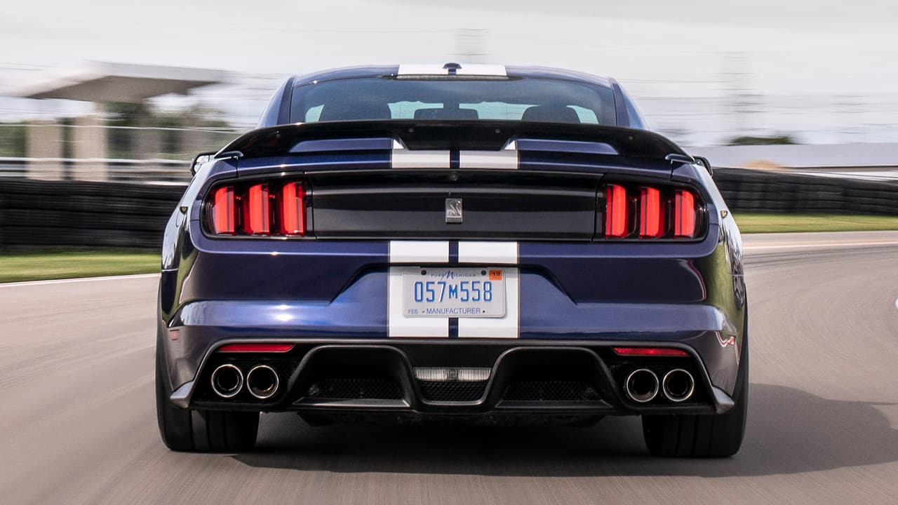 ...además ofrece un flap Gurney opcional para aumentar el ‘downforce’.