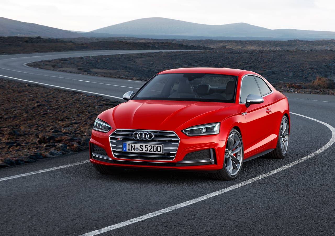 Tal como se advierte, la deportividad no es sólo un asunto mecánico. Respecto al A5, el nuevo Audi S5 Coupé exhibe un diseño más agresivo y afilado.