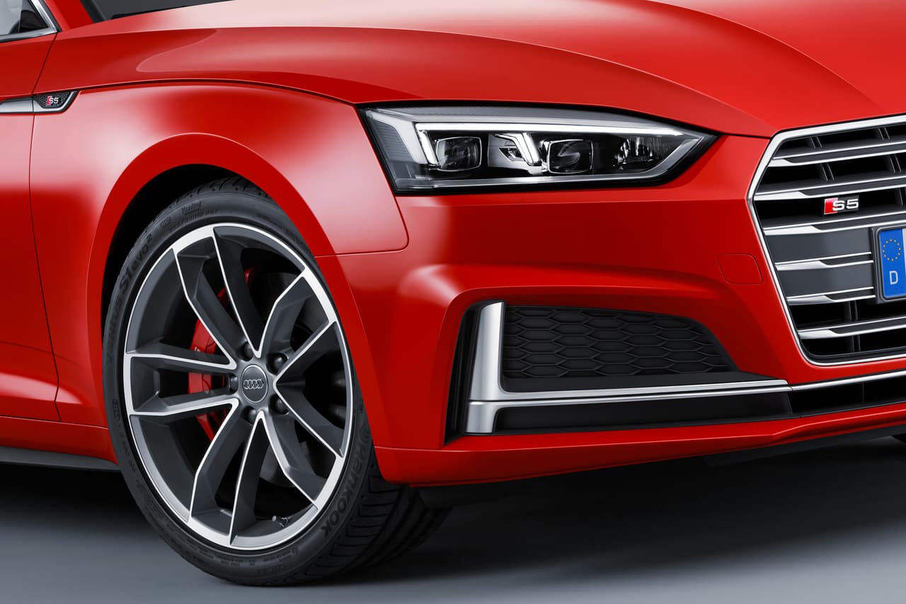 El Audi S5 dispondrán de tracción quattro estándar, la cual será opcional en algunas de las restantes motorizaciones de menor potencia.